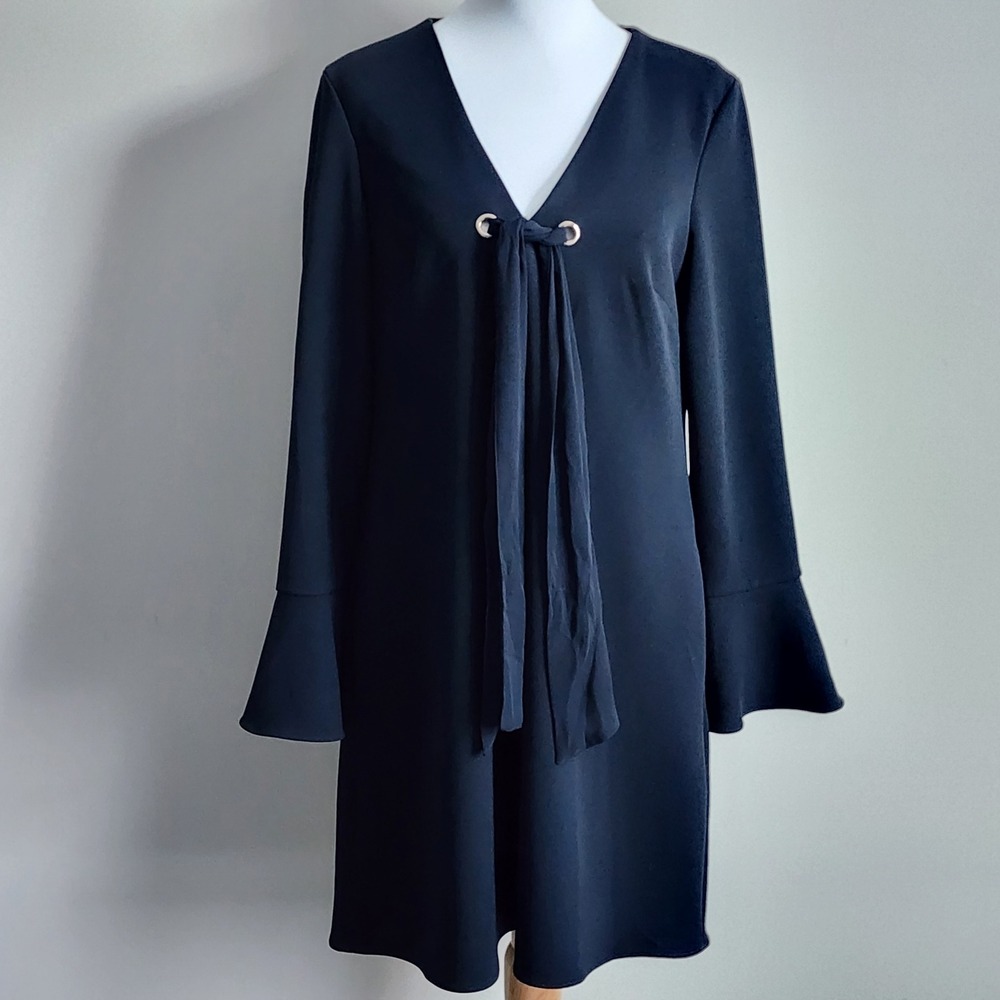 Donna Morgan Shift Dress Womens Size 8 Navy Bell‎ Sleeve Tie Neck Pockets Formal